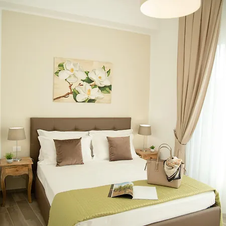Casa de hóspedes Porta Aragonese Luxury 4*