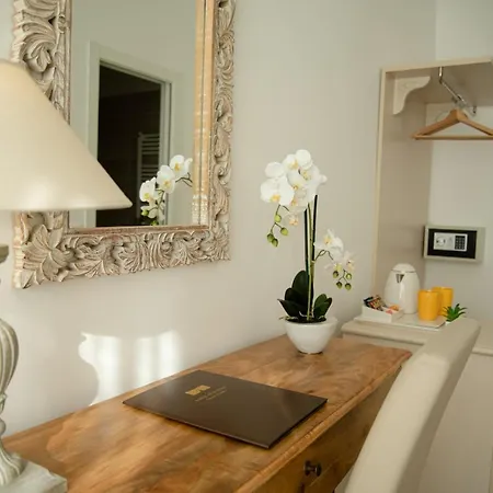 Guest house Porta Aragonese Luxury 2*